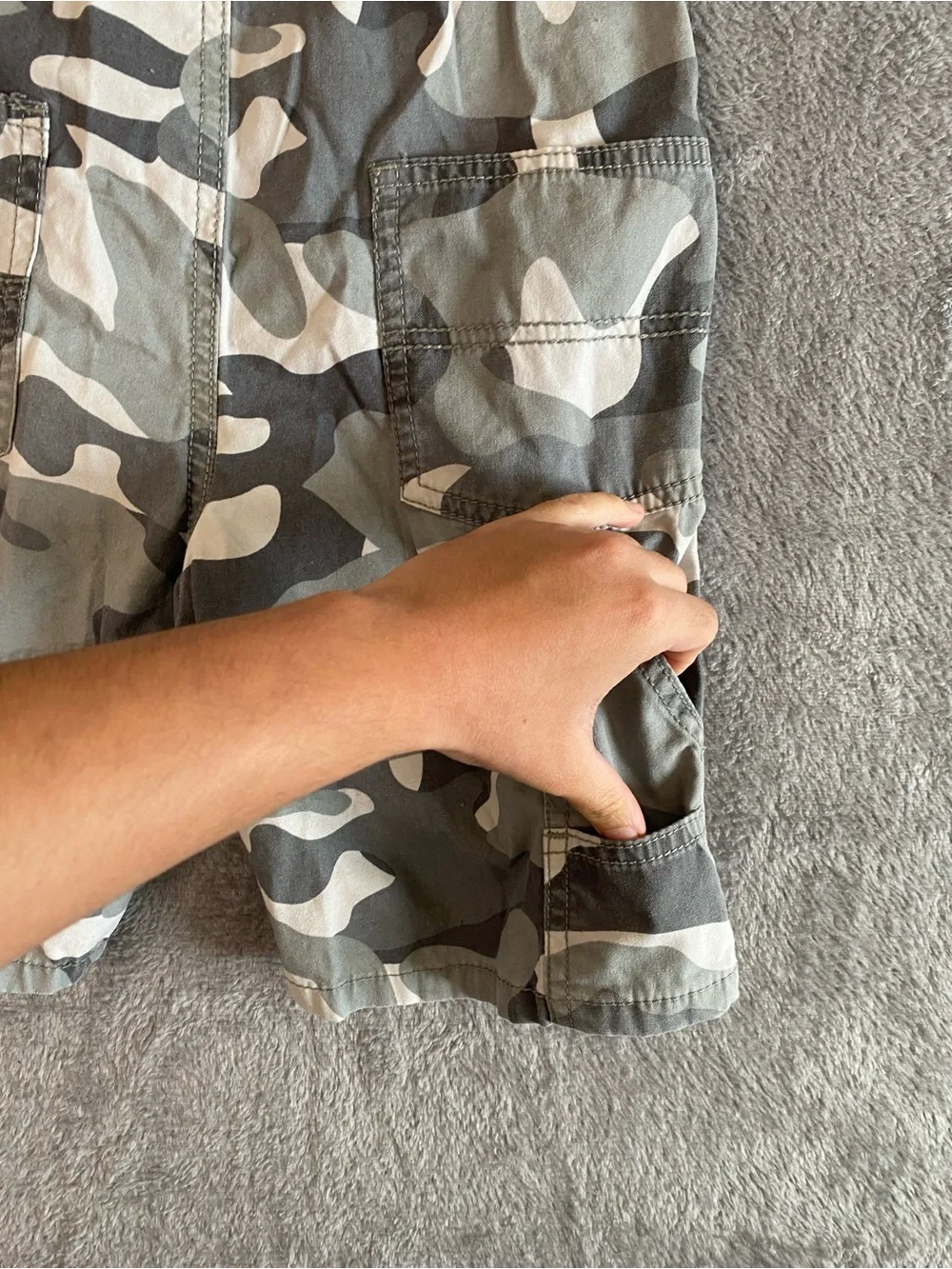 OshKosh B'gosh Toddler Gray Camo Short Overalls 5T Military Outdoor 90s Gorpcore